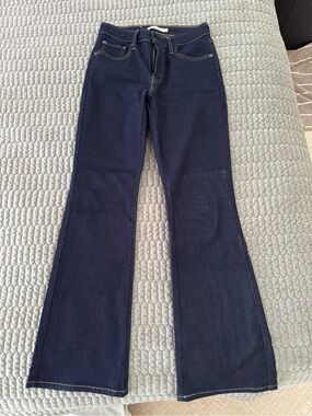 Levi's 725 High Rise Bootcut Dark Blue Flared Jeans - High Rise Stretch